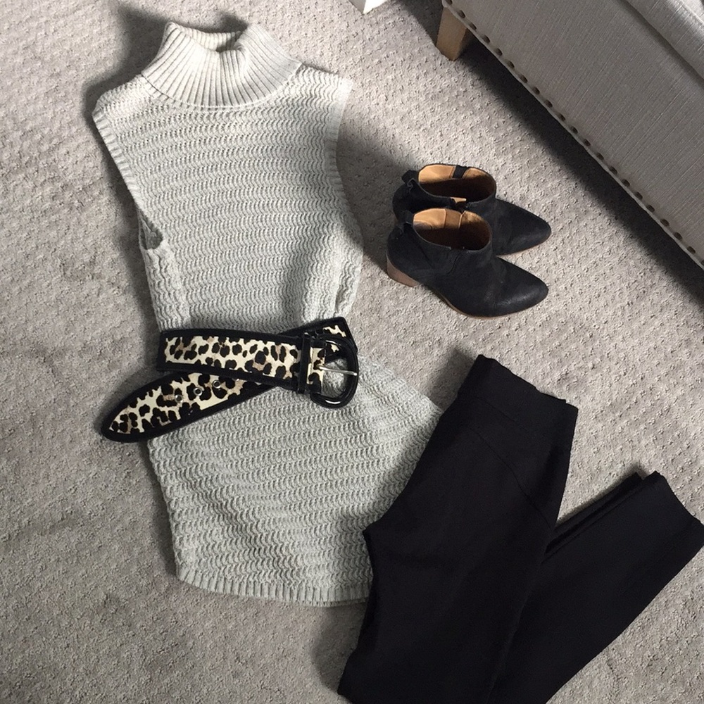 Sleeveless sweater tunic